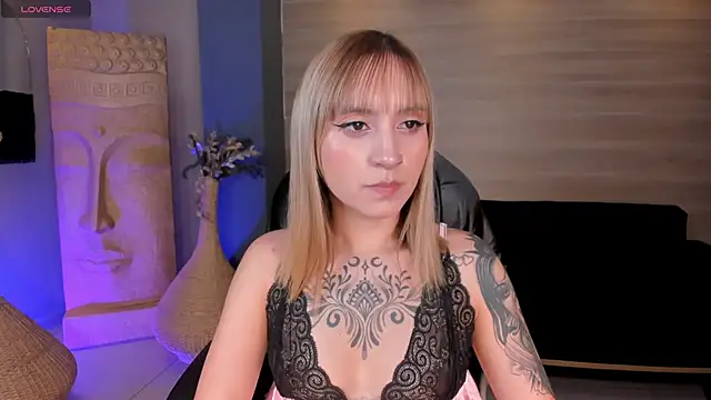 MollySundersX online show from May 2026 08:48:02 PM