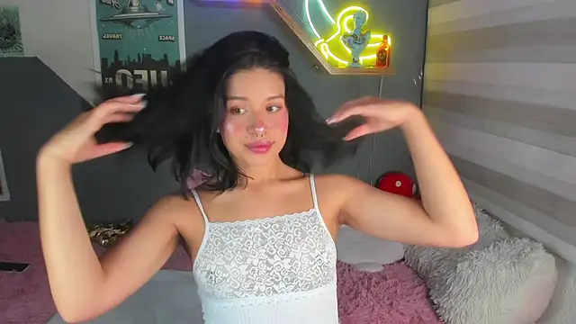 MiaaRose online show from September 2025 11:04:02 PM