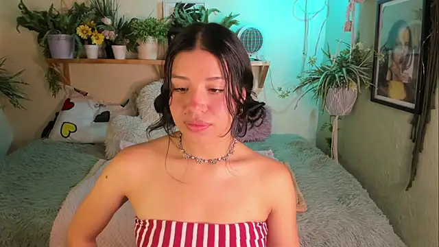 Snapshot of MiaaRose chatting on July 2026 01:30:01 AM MiaaRose online show from July 2026 01:30:01 AM