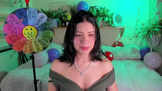 MiaaRose online show from December 2025 07:24:02 PM