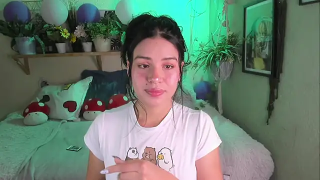 MiaaRose online show from December 2025 06:00:01 PM