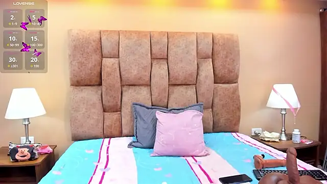 MiiaHot online show from March 2026 04:36:01 PM