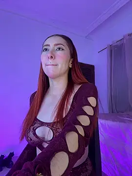 lanaturner  online show from December 2025 12:48:01 AM