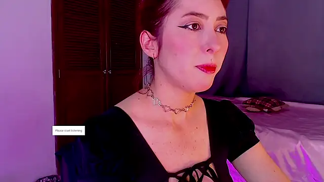 lanaturner  online show from November 2025 10:15:01 PM