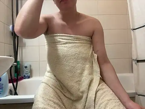 czruz online show from April 2026 06:58:02 PM