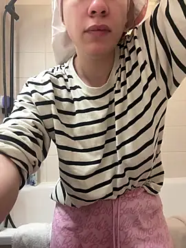 czruz online show from April 2026 07:04:01 AM