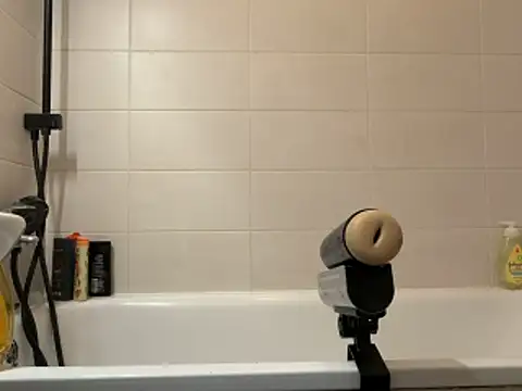 czruz online show from April 2026 11:50:01 PM