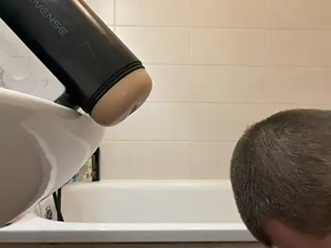 czruz online show from April 2026 01:50:01 AM