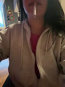 czruz online show from April 2026 04:52:02 PM