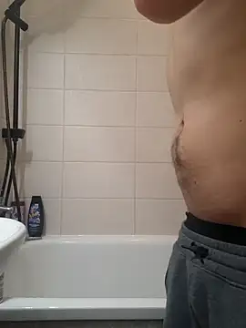 czruz online show from February 2026 11:44:02 AM