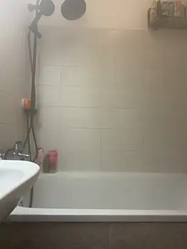 czruz online show from March 2026 06:46:02 AM