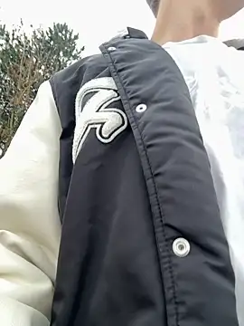 czruz online show from November 2025 12:27:02 PM