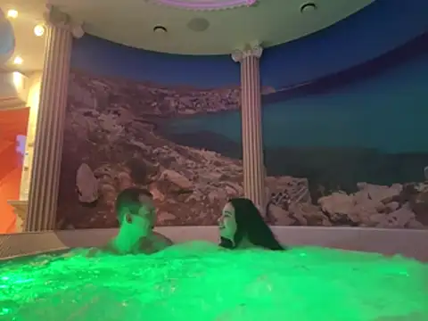 czruz online show from February 2026 03:35:02 PM