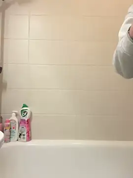 czruz online show from February 2026 05:25:02 PM