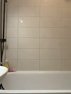 czruz online show from April 2026 08:14:02 PM