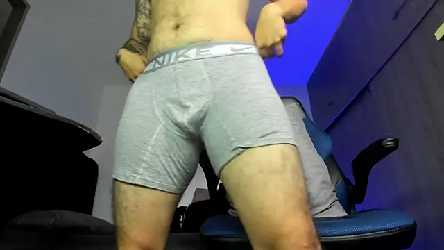 Snapshot of male_pussy chatting on November 2025 06:19:02 PM male pussy online show from November 2025 06:19:02 PM