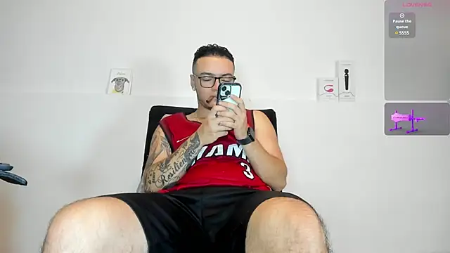 Snapshot of male_pussy chatting on February 2025 02:58:02 PM male pussy online show from February 2025 02:58:02 PM