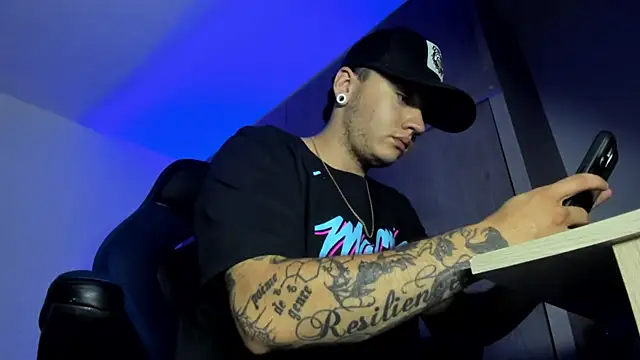 Snapshot of male_pussy chatting on November 2025 02:37:02 AM male pussy online show from November 2025 02:37:02 AM