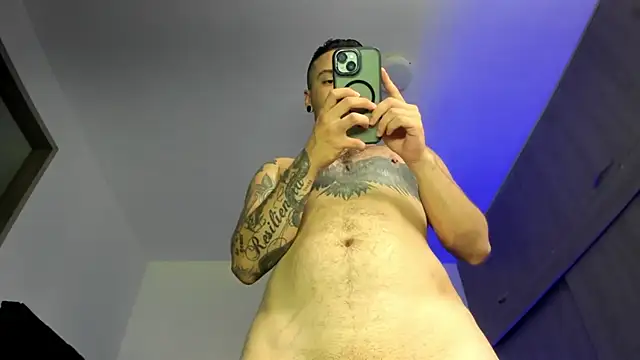 Snapshot of male_pussy chatting on November 2025 05:52:02 PM male pussy online show from November 2025 05:52:02 PM