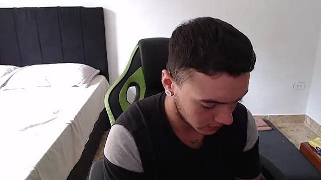 male pussy online show from February 2026 07:35:01 PM