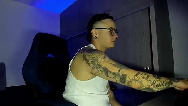 Snapshot of male_pussy chatting on November 2025 04:28:02 AM male pussy online show from November 2025 04:28:02 AM