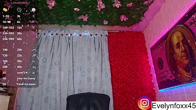 Snapshot of eve_foxx chatting on November 2025 10:03:01 PM eve foxx online show from November 2025 10:03:01 PM