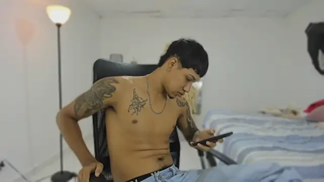 slim master12 online show from February 2026 09:37:02 PM