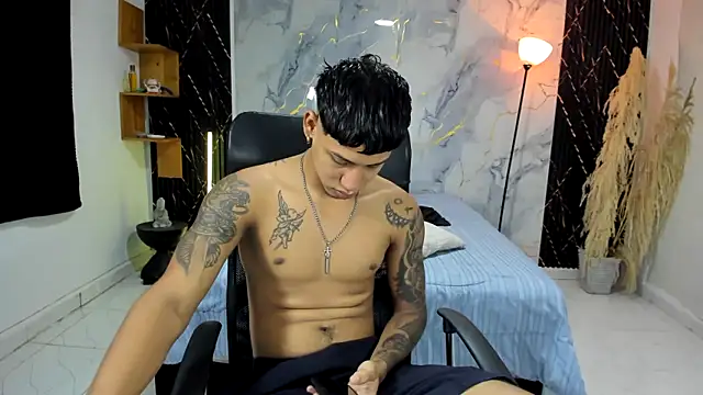 Snapshot of slim_master12 chatting on May 2026 11:31:01 PM slim master12 online show from May 2026 11:31:01 PM