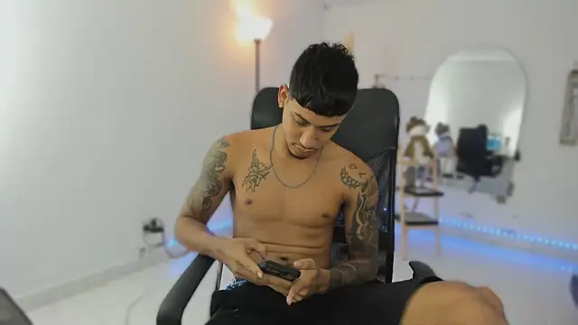 slim master12 online show from December 2025 11:41:01 PM