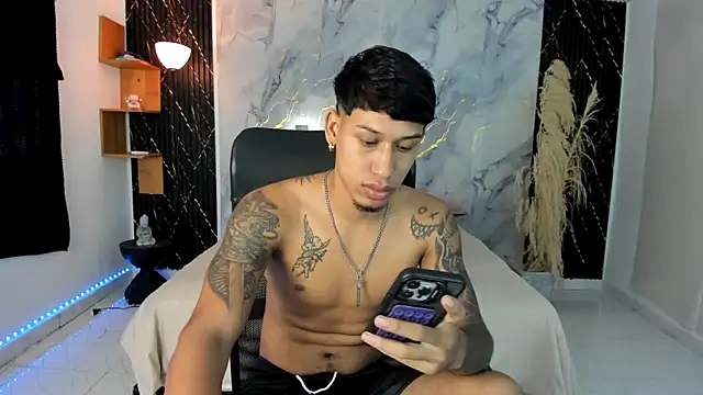 slim master12 online show from April 2026 10:05:02 PM