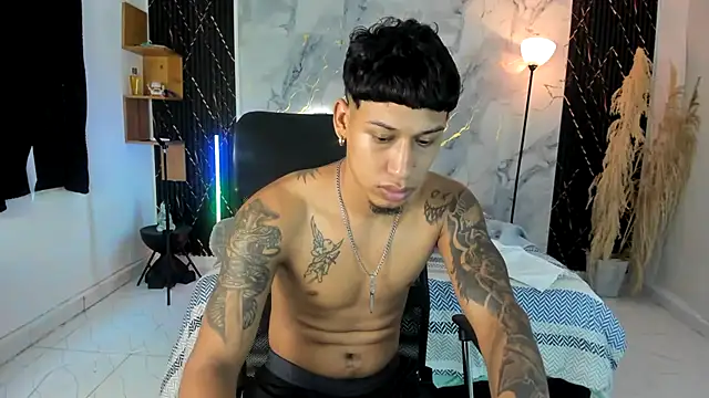 Snapshot of slim_master12 chatting on May 2026 08:25:01 PM slim master12 online show from May 2026 08:25:01 PM