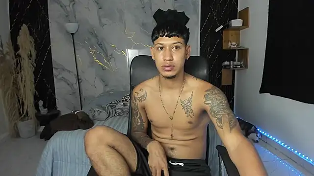 Snapshot of slim_master12 chatting on June 2026 09:03:02 PM slim master12 online show from June 2026 09:03:02 PM