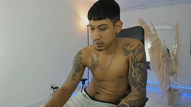 slim master12 online show from December 2025 10:54:02 PM