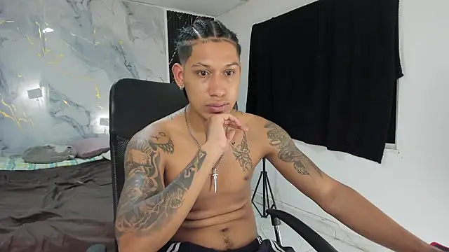 Snapshot of slim_master12 chatting on July 2026 04:44:02 AM slim master12 online show from July 2026 04:44:02 AM