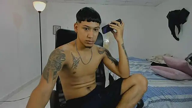 slim master12 online show from February 2026 09:03:01 PM