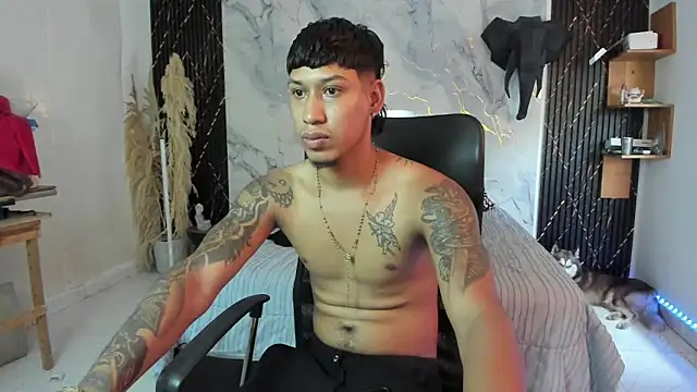 Snapshot of slim_master12 chatting on June 2026 08:09:02 PM slim master12 online show from June 2026 08:09:02 PM