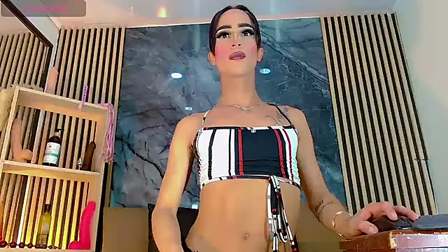 PriscilaRainbow online show from November 2025 08:35:01 PM