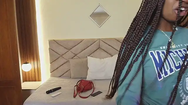 Snapshot of Raquel_jones chatting on May 2026 11:49:01 AM Raquel jones online show from May 2026 11:49:01 AM