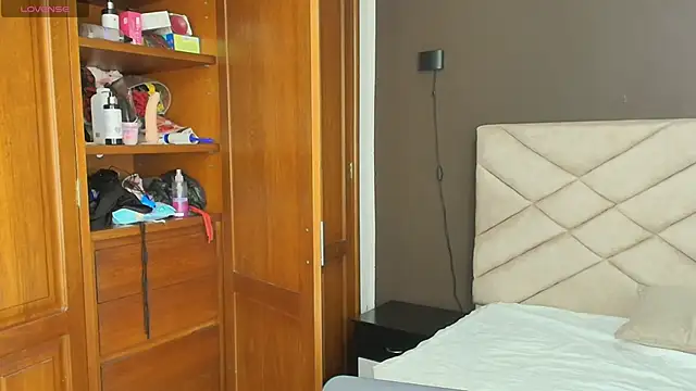 Raquel jones online show from September 2025 07:14:02 PM