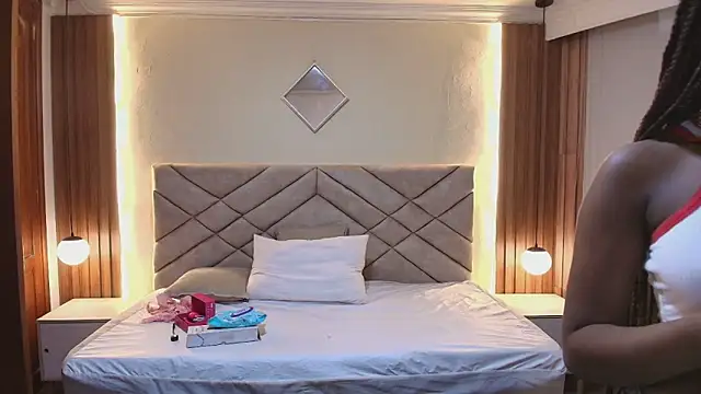 Raquel jones online show from April 2026 11:49:01 AM