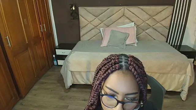 Raquel jones online show from March 2025 12:14:02 PM