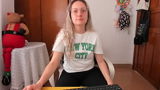 Adele johnsonn1 online show from March 2026 04:06:02 PM