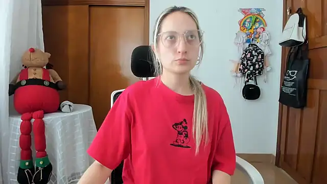 Adele johnsonn1 online show from May 2026 05:22:01 PM