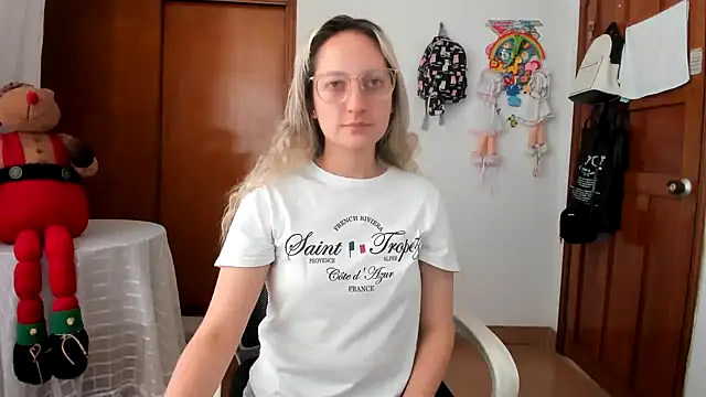 Adele johnsonn1 online show from February 2026 04:18:01 PM