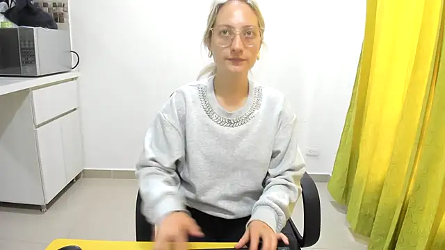 Adele johnsonn1 online show from March 2025 02:55:02 PM