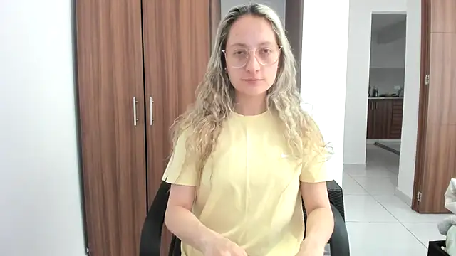 Adele johnsonn1 online show from September 2025 03:34:02 PM