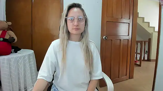 Snapshot of Adele_johnsonn1 chatting on July 2026 05:45:01 PM Adele johnsonn1 online show from July 2026 05:45:01 PM