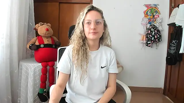 Adele johnsonn1 online show from January 2026 04:01:01 PM