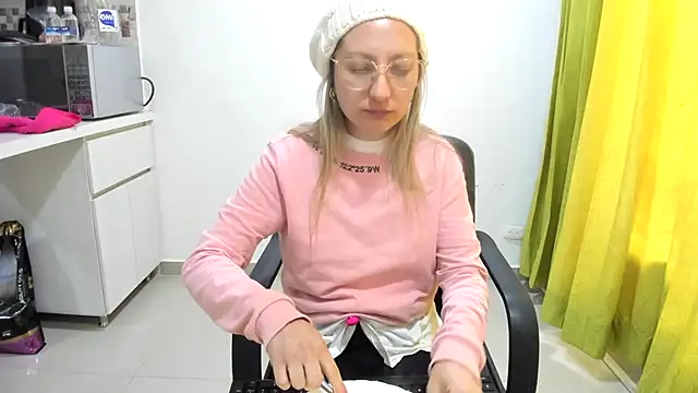 Adele johnsonn1 online show from January 2025 02:47:02 PM