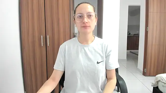 Adele johnsonn1 online show from September 2025 02:54:01 PM